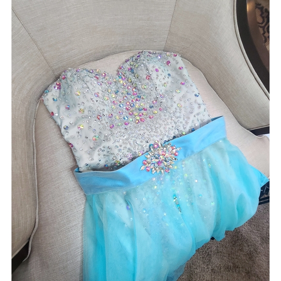 🌟Galaxy Prom Dress 🌟- House of Wu - Picture 10 of 15